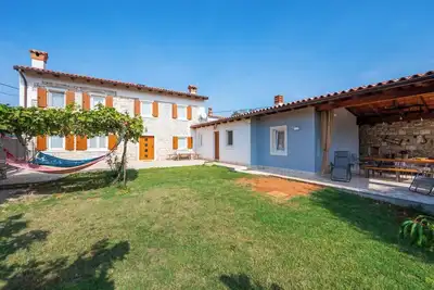 Image de Apartment 2430/207649 (Istria - Galižana), 5000m from the beach