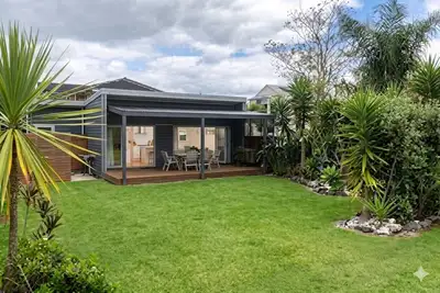 Image de Laid-Back Kiwi Bach Steps from the Beach