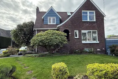 Image de Historic Queen Anne home, close to World Cup games