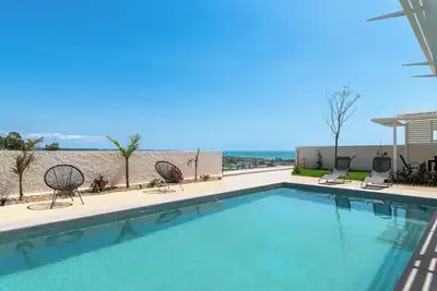 Image de Villa à Marina Di Ragusa avec 3 chambres à coucher, 7 couchages