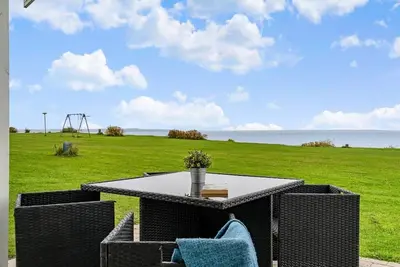 Image de Sct. Knudsborg · Cottage 12h · Sea view