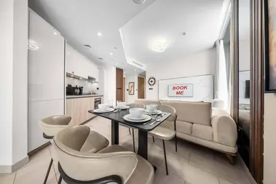 Image de Free housekeeping visits during your stay - StayShort - Meydan One Apartment Sleeps 4 with Balcony!