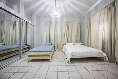 Image de Budget Friendly Apt with 2 Balconies Near Beach
