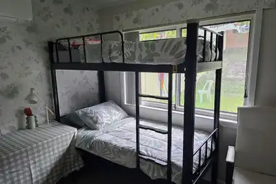 Image de Book a bed in 6 beds mixed dormitory.