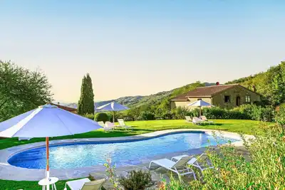 Image de Joli appartement pour 12 personnes avec climatisation, piscine privée, Wifi, Tv et vue panoramique