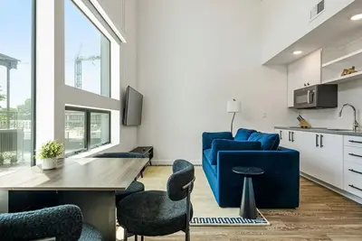 Image de Vibrant Dt Atx Loft | Near Rainey St