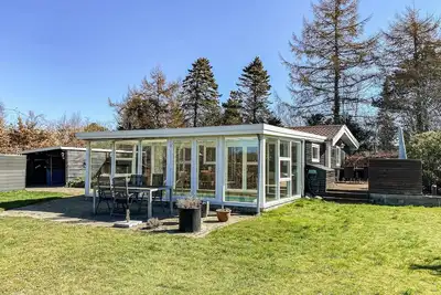 Image de Amazing home in Græsted