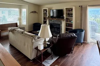 Image de Central Manson Home-Pool, Hot Tub, Lake Views