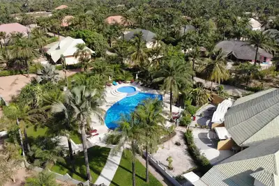 Image de Villa calme de plage avec grande piscine et sécurité privée de la copropriété