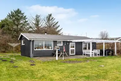 Image de \"Richard\" - 400m from the sea by Interhome
