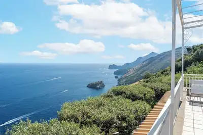 Image de Villa Silenzio, Secluded Retreat with Sea Views