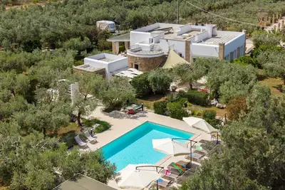 Image de Superbe villa de plage avec piscine et jardin
