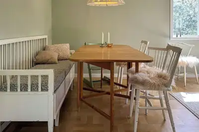 Image de Maison récemment rénovée à Furillen, à proximité de la plage et d'une réserve naturelle