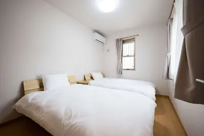 Image de Shin-Koiwa [13 minutes by train to Tokyo Station] 6 beds and a full range of amenities! Exclusive Use of the Entire Building / A Comfortable Stay in a 3-Bedroom, Living Room, and Kitchen Unit