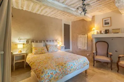 Image de Ma maison de loin - chambre rustrel - 1