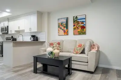 Image de 2br Stylish & Private Suite Se! Free Banff Pass!