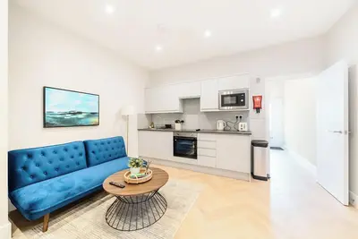 Image de The Charming City Haven 20 Min to Central London