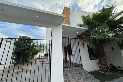 Image de 312-Casa exclusiva para grupos 10px/wifi/parking