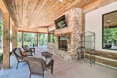 Image de Modern Greers Ferry Lake Retreat for Big Groups