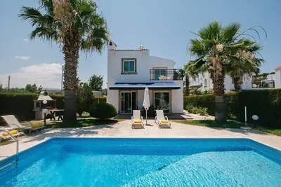 Image de Palm Villa 2 with Private Garden & Pool - Close to the Beach & Ideal for Family/Group Holidays!