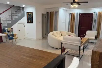 Image de Serenity Cove- Falmouth 3-bedroom Oasis