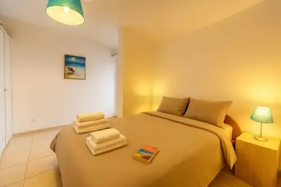 Image de Mini villa vue jardin dans résidence calme*** wifi, piscine, mer à pied.