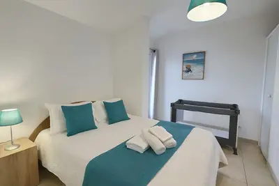 Image de Mini villa dans résidence calme*** wifi, piscine, mer à pied.