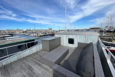 Image de Tiny Houseboat Near the Beach and City Center
