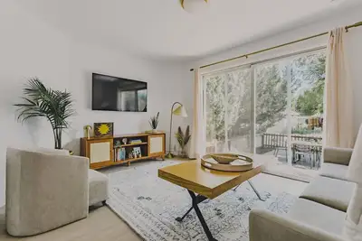 Image de New! Updated Carbondale Home 2 Blocks From Main St