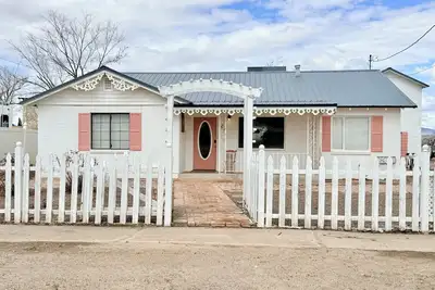 Image de Vintage Villa- roomy 4-bedroom home with Ac in lovely Pima