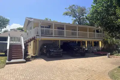 Image de Magnolia Manor a 3-bedroom cottage in serene Daytona Beach with Ac