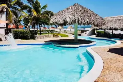 Image de Gorgeous Beach Front Paradise Costa del Sol