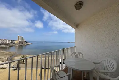 Image de Appartement au quatrième étage avec vue panoramique sur la mer