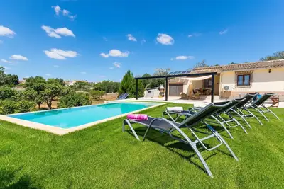 Image de Maison de campagne « Calderitx » avec piscine privée, Wi-Fi et climatisation
