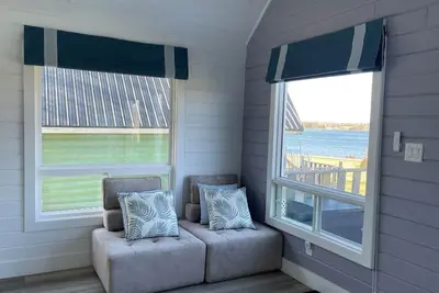 Image de Serene Cove Retreat Blue Cottage-overseeing beautiful Montague River and and peaceful harbor