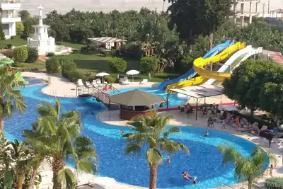 Image de Modern vacation rental near the beach with a pool paradise and plenty of activities