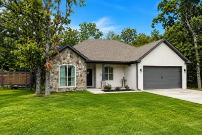 Image de New! Hilltop Hideway w/arcade and hot tub!