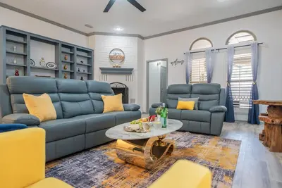 Image de 4-Bedroom | 3-Bath | 5th Sleeping Area| Games