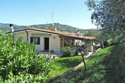 Image de Magnifique maison de vacances privée pour 4 personnes avec terrasse et animaux admis