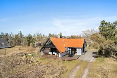 Image de Beautiful home in Skjern with WiFi