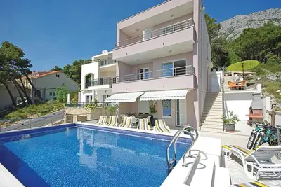 Image de Awesome apartment in Brela with house sea view