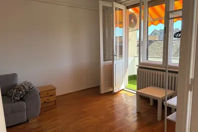 Image de Hidegen Gem  2-Room Oasis with Private Balcony in Party District