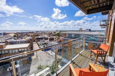 Image de Brownsea View - Balcony with views over Poole Harbour