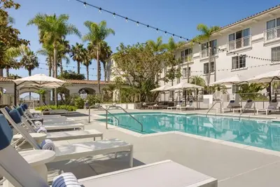 Image de Unwind & Recharge | Pool & Beach Access | Pets Are Welcome | Legoland - 3 miles