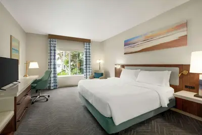 Image de Carlsbad Stay | Patio Garden View Room | Pool, Pets Welcome | Legoland - 3 miles