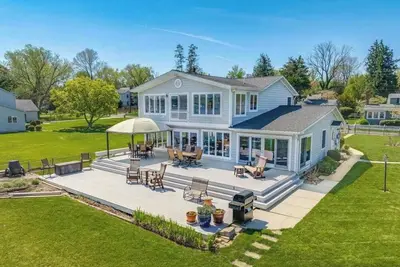 Image de South River Estate  4br  Sleeps 10