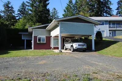 Image de Cozy 2br/2ba Bay View Retreat in upscale area of North Bend