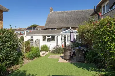 Image de Honeypot Cottage, family friendly, with a garden in Preston