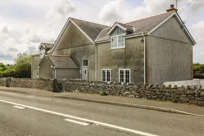 Image de Llanallgo Church Rooms, family friendly, with open fire in Moelfre