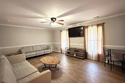 Image de Quiet Fully Furnished Comfy Home with Fast WiFi for Professionals in Rtp/Durham